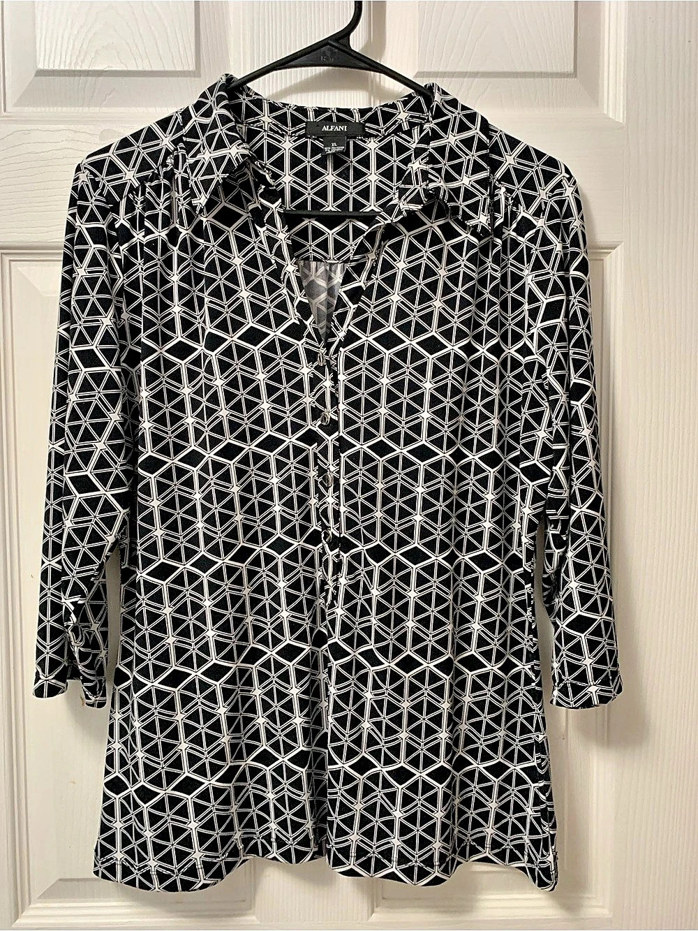 ALFANI Geometric Long Sleeve Top in Black & White Size XL